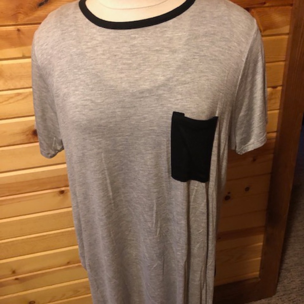 Grey Tee w/black detail